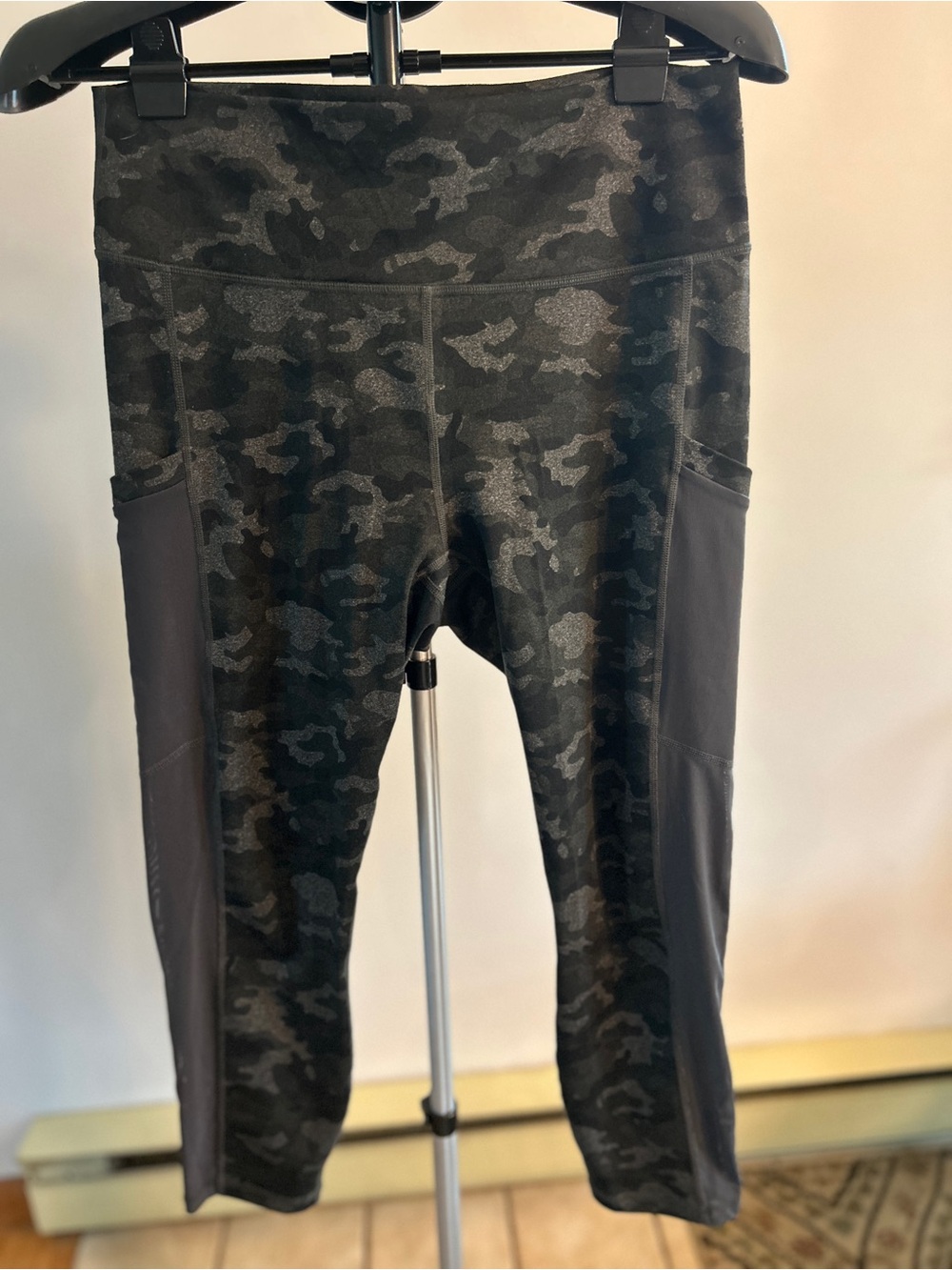 High-Waist Black Camo Performance Leggings with Side Panels